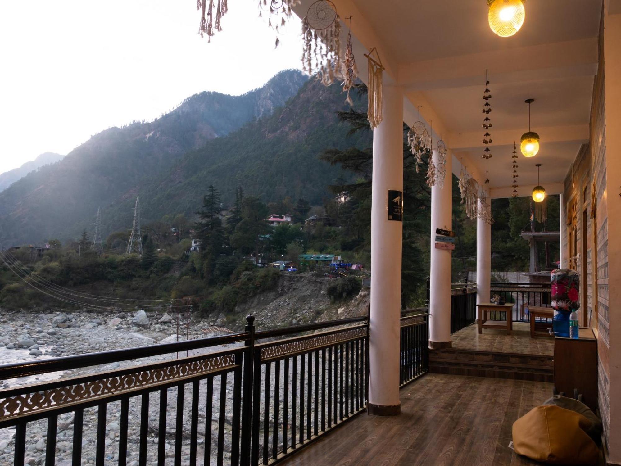 Wabi Sabi Riverside Hostel Kasol Kültér fotó